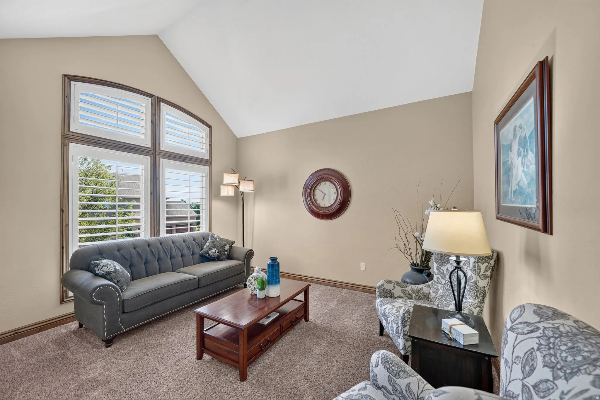Welcoming formal sitting room/ welcoming den once you walk through the front door