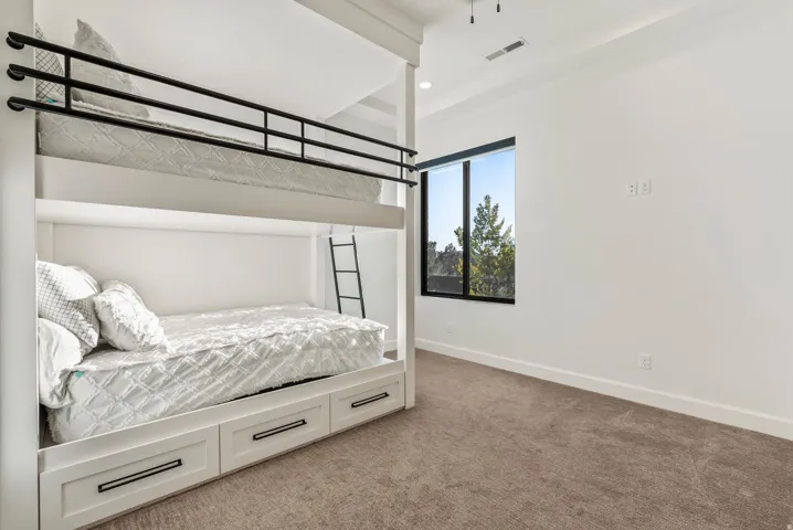 Built-in bunk bed system with integrated storage drawers