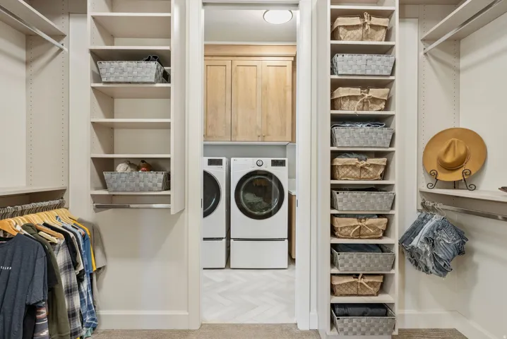 Walk in closet