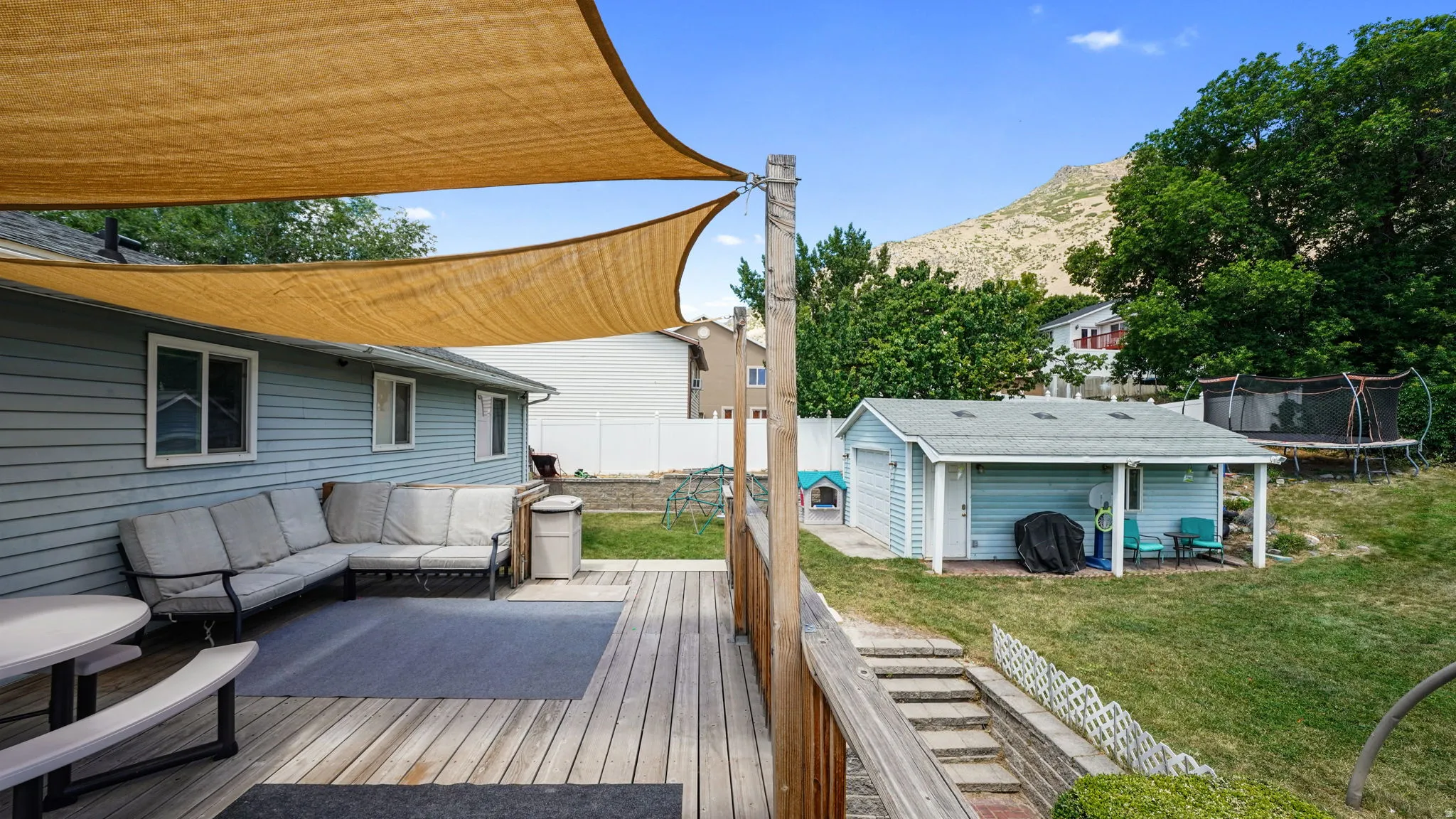 Deck with Sail shades