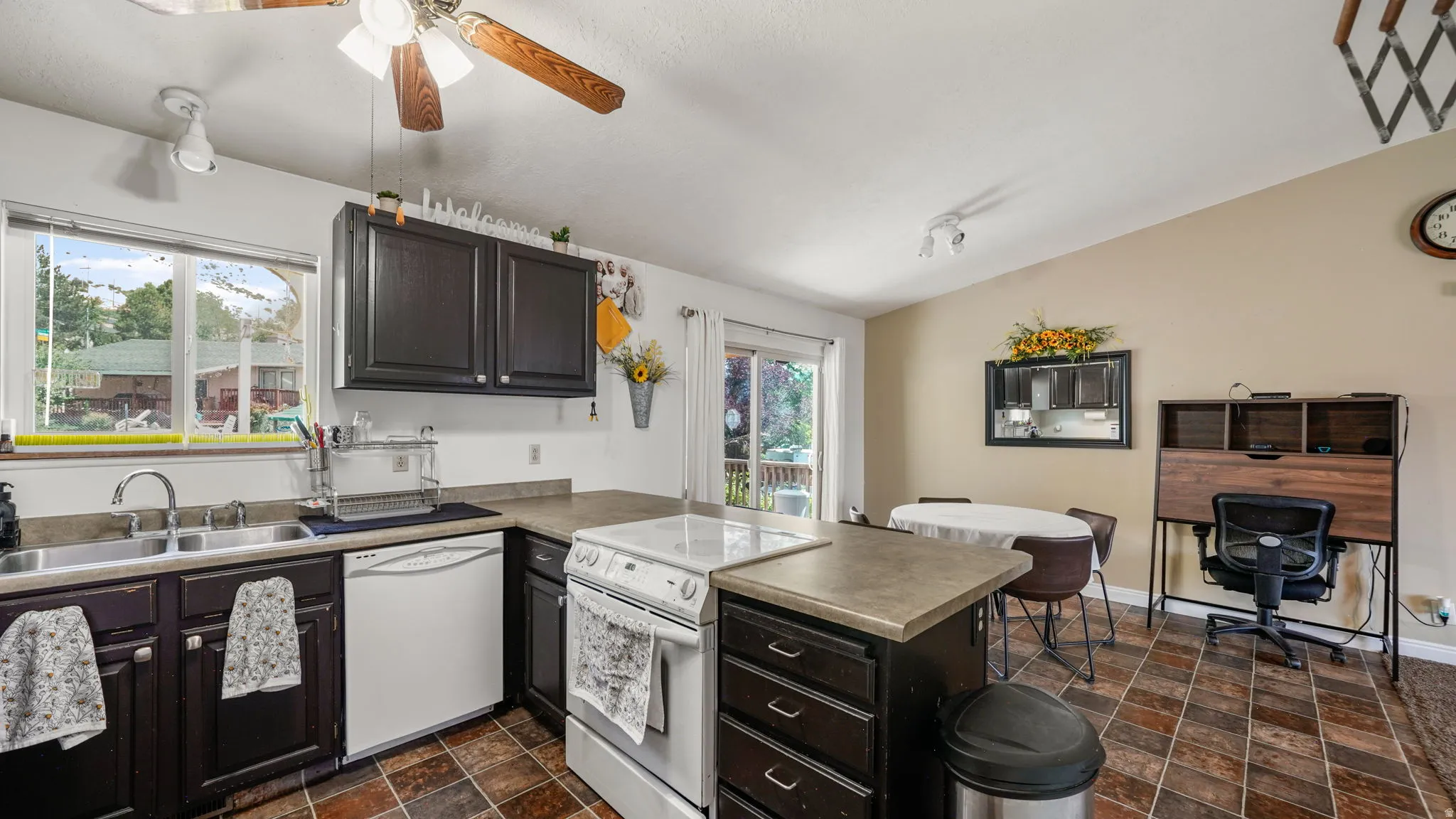 Kitchen, Dining