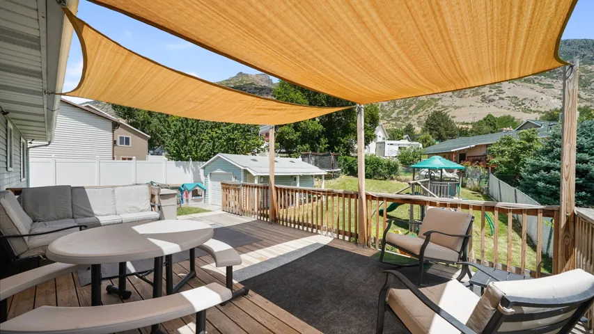 Deck