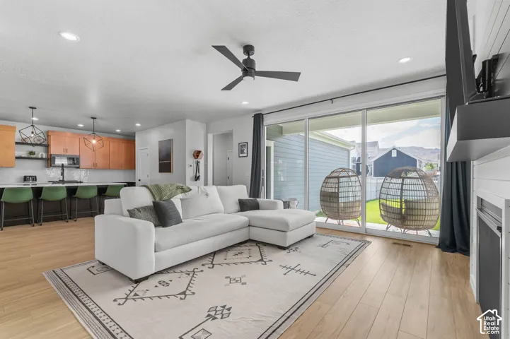 11232 S Willow Walk Dr, South Jordan, Utah 84009