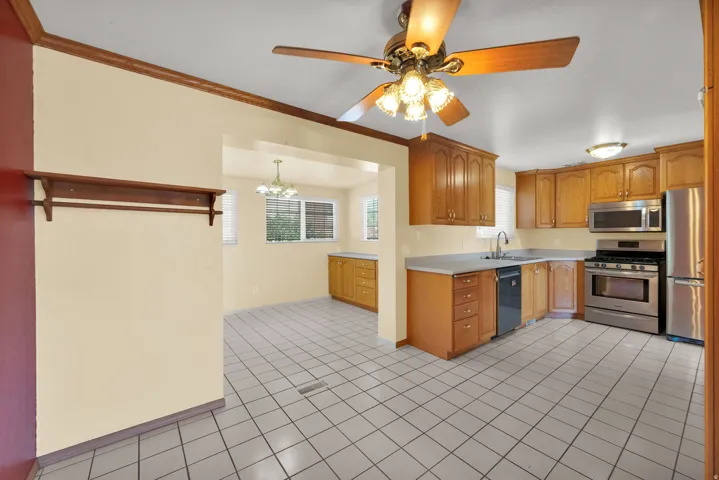 6117 S Glen Oaks St, Murray, Utah 84107