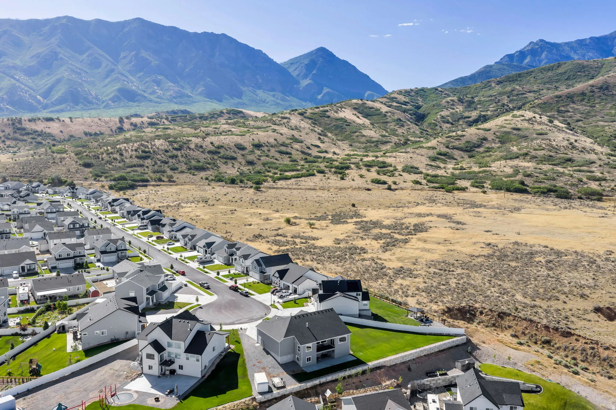 Aerial perspective bordering a natural mountain landscape