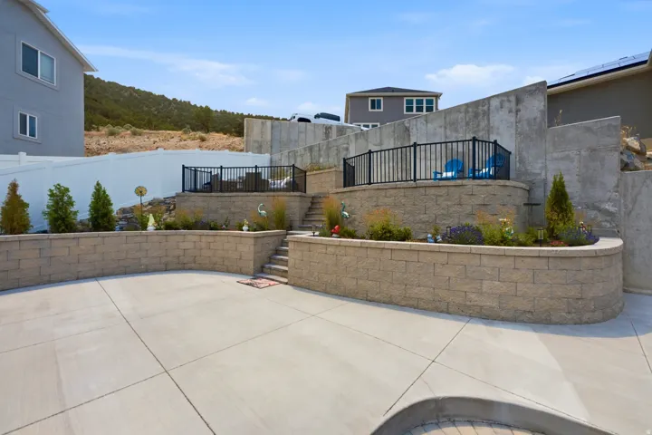 7127 N Hollow Crest Cir, Eagle Mountain, Utah 84005