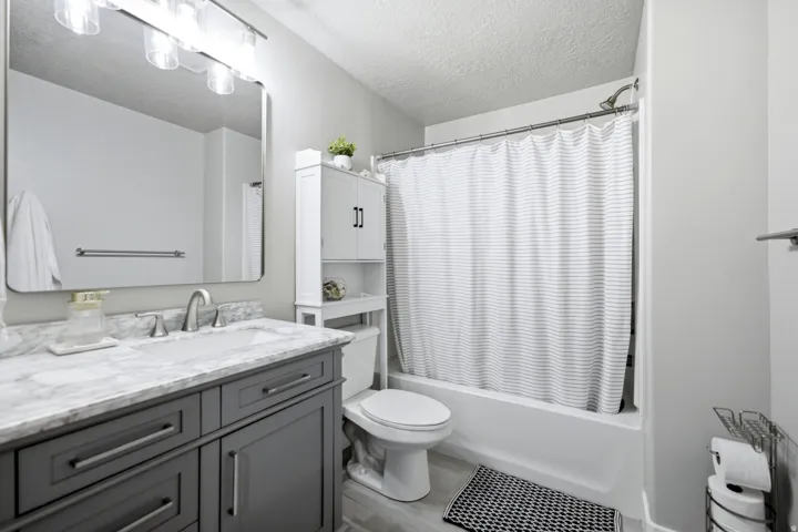 7127 N Hollow Crest Cir, Eagle Mountain, Utah 84005