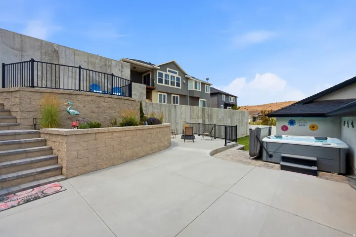 7127 N Hollow Crest Cir, Eagle Mountain, Utah 84005