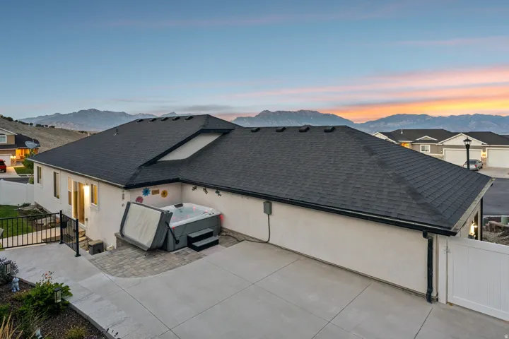 7127 N Hollow Crest Cir, Eagle Mountain, Utah 84005