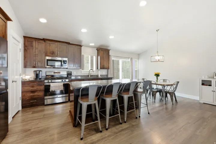 7127 N Hollow Crest Cir, Eagle Mountain, Utah 84005