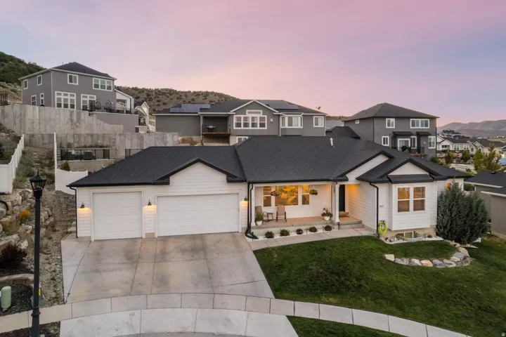 7127 N Hollow Crest Cir, Eagle Mountain, Utah 84005