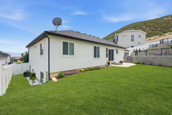 7127 N Hollow Crest Cir, Eagle Mountain, Utah 84005