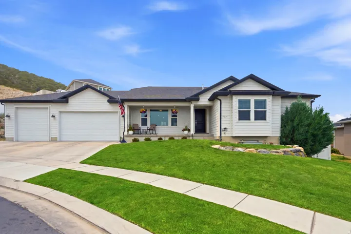 7127 N Hollow Crest Cir, Eagle Mountain, Utah 84005