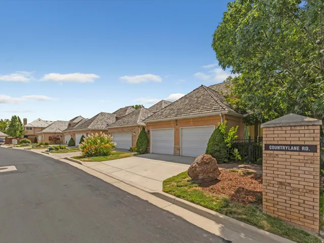 4506 S Countrylane Rd, Salt Lake City, Utah 84117