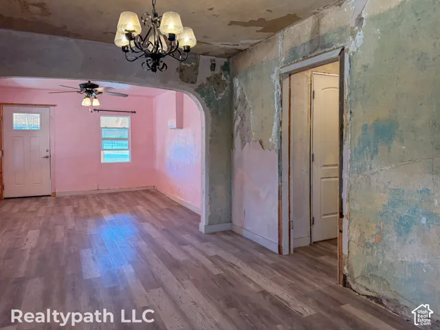180 W 300 S, Mona, Utah 84645