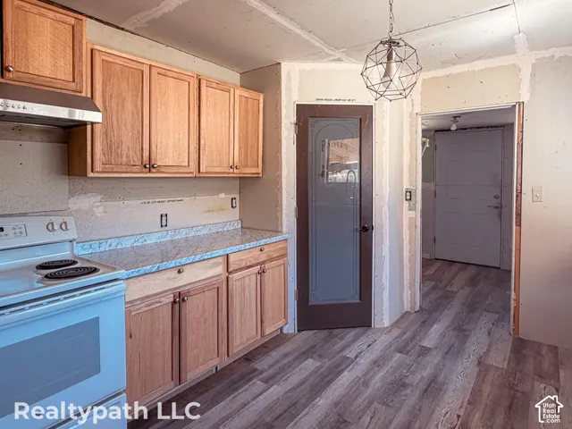 180 W 300 S, Mona, Utah 84645