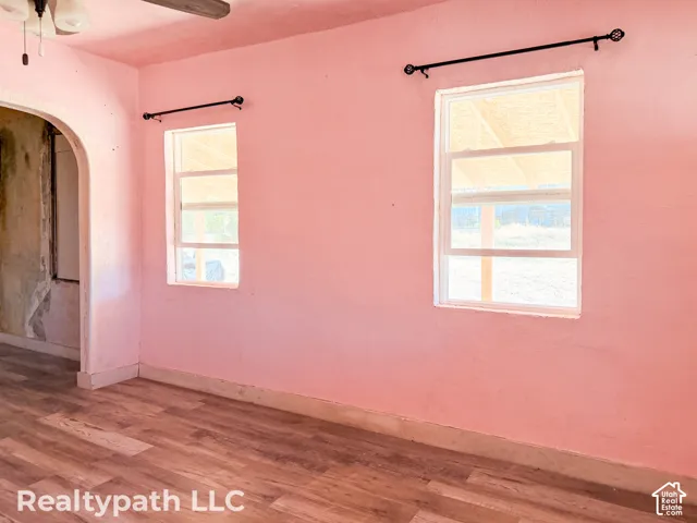 180 W 300 S, Mona, Utah 84645