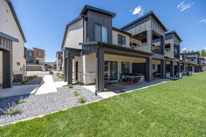 5846 N Jeeder Dr, Mountain Green, Utah 84050