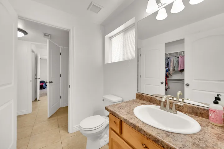 3233 W 1680 N, Clinton, Utah 84015