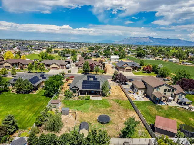 3233 W 1680 N, Clinton, Utah 84015