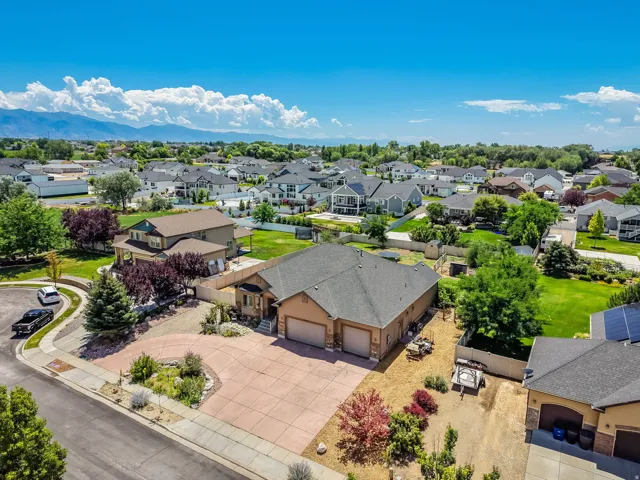 3233 W 1680 N, Clinton, Utah 84015