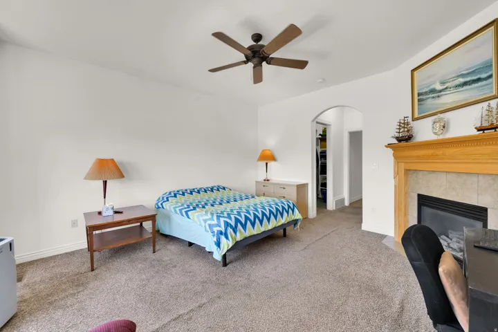 3233 W 1680 N, Clinton, Utah 84015