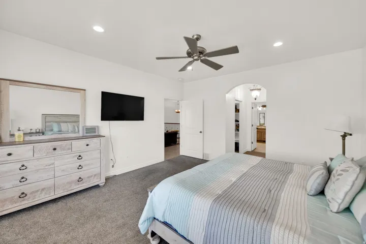 3233 W 1680 N, Clinton, Utah 84015