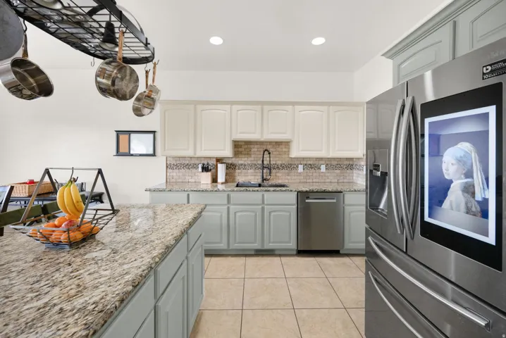 3233 W 1680 N, Clinton, Utah 84015