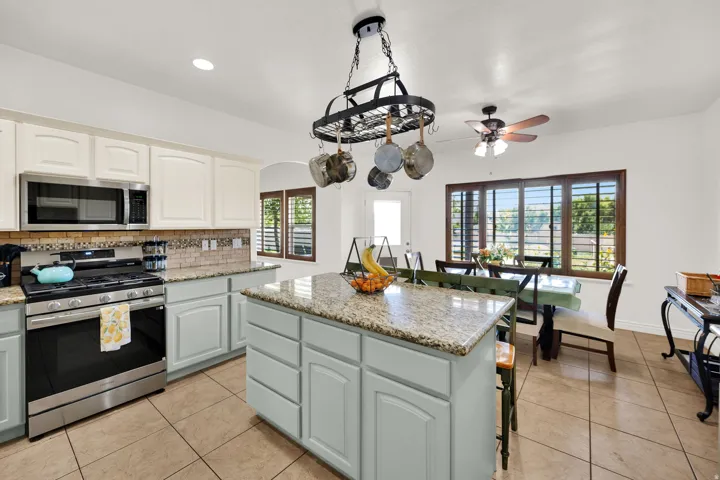 3233 W 1680 N, Clinton, Utah 84015