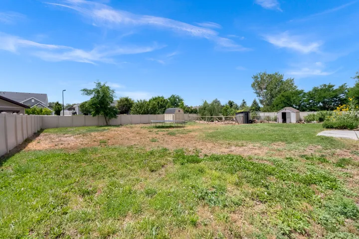 3233 W 1680 N, Clinton, Utah 84015