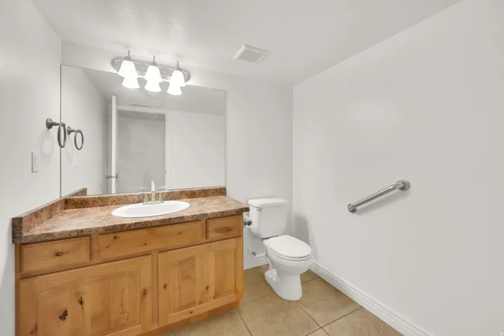 3233 W 1680 N, Clinton, Utah 84015