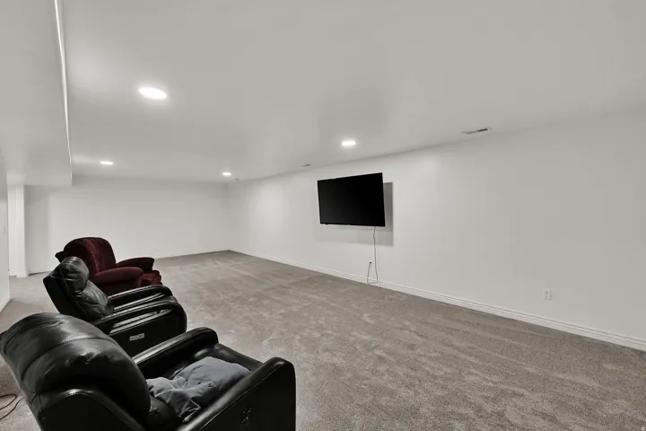 3233 W 1680 N, Clinton, Utah 84015