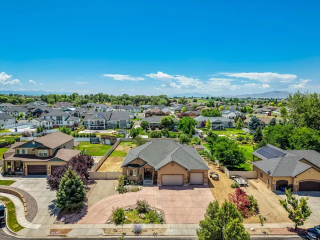 3233 W 1680 N, Clinton, Utah 84015