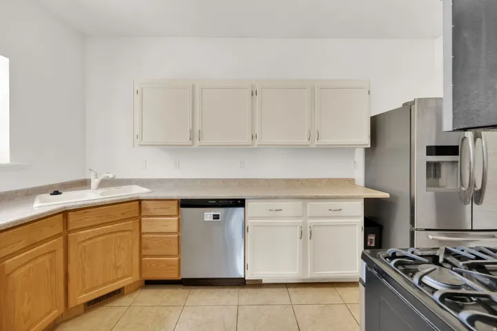 3233 W 1680 N, Clinton, Utah 84015