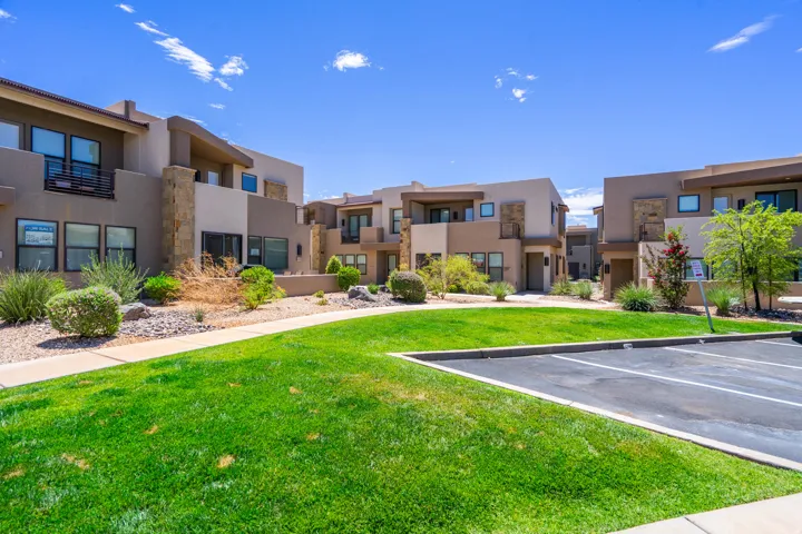 2322 N Park Center Dr #39, Washington, Utah 84780