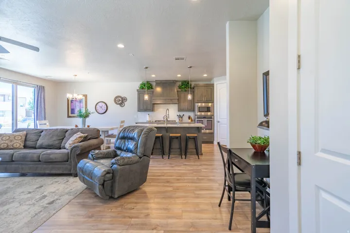 2322 N Park Center Dr #39, Washington, Utah 84780
