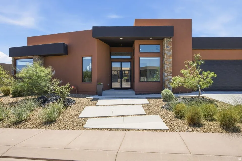 Outdoor building