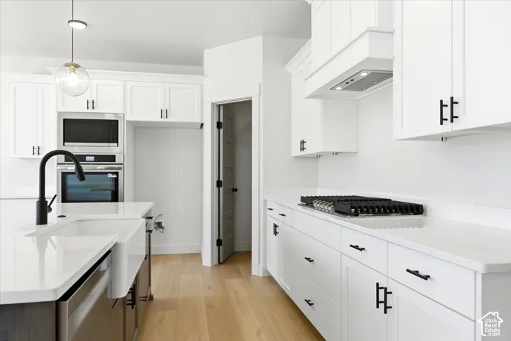 Photo of similar home - Finishes may vary