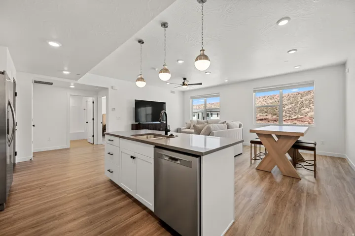 221 N Cliff Side Dr #k303, Hurricane, Utah 84737