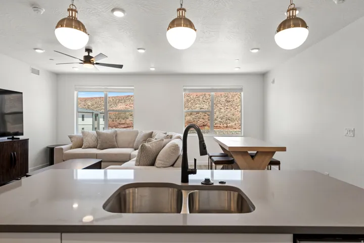 221 N Cliff Side Dr #k303, Hurricane, Utah 84737