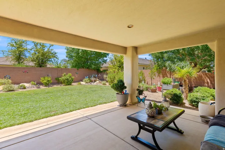 Expansive covered patio featuring recessed lighting and concrete flooring