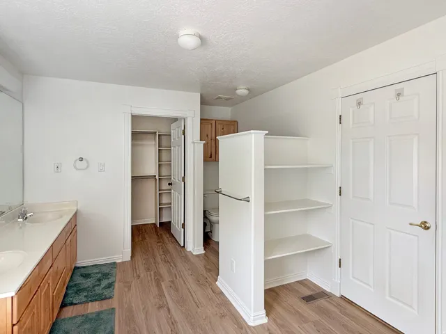 190 E 600 N, Ferron, Utah 84523