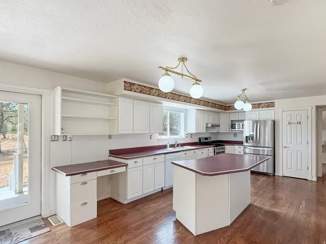 190 E 600 N, Ferron, Utah 84523