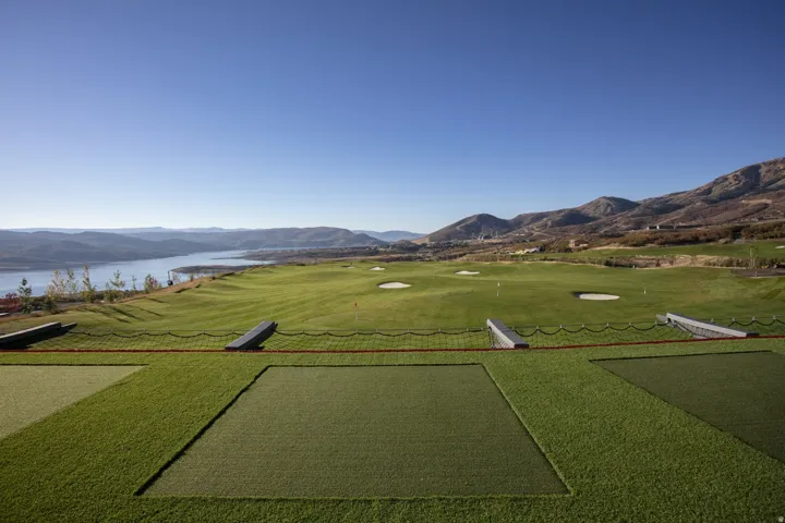 Expansive golf course with multiple teeing grounds and sand traps