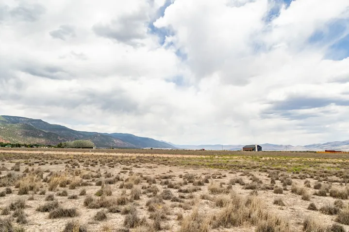 800 E 14250 N, Wales, Utah 84667