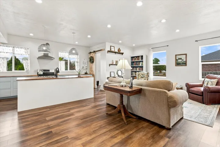 188 W 200 N, Nephi, Utah 84648