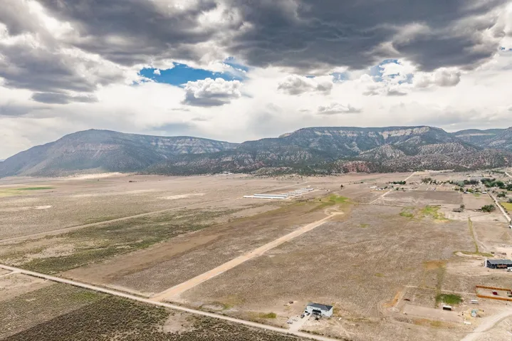 805 E 14250 N, Wales, Utah 84667
