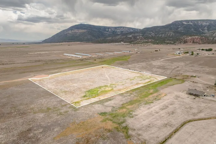 585 E 14250 N, Wales, Utah 84667