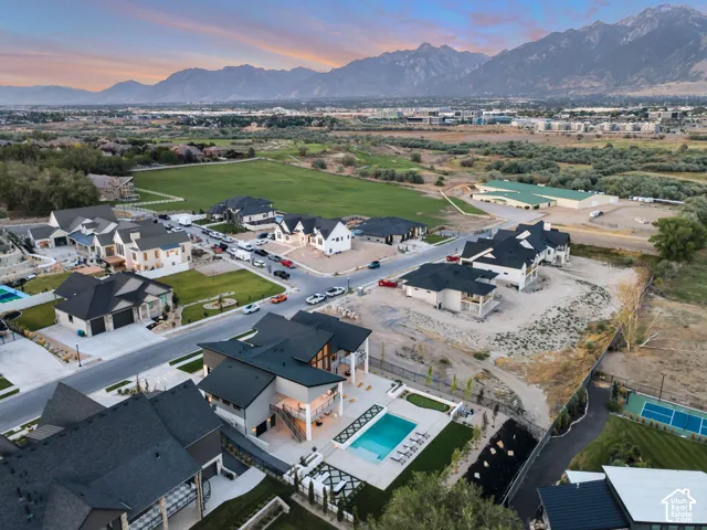 1023 W Reining Way, Riverton, Utah 84065