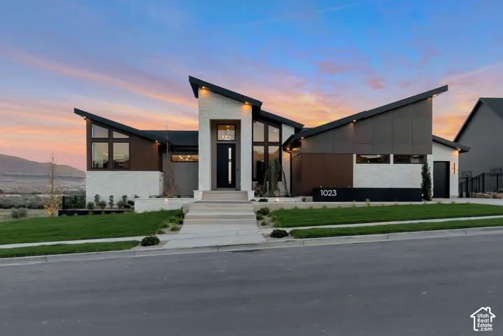1023 W Reining Way, Riverton, Utah 84065